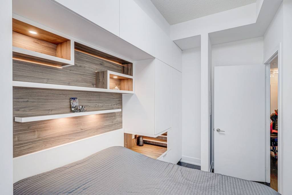 Custom Wall Units Design