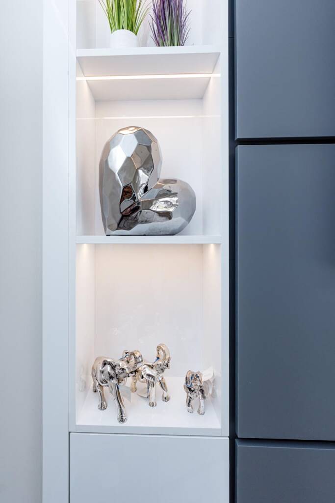 modern-custom-tv-unit-with-shelving-unit